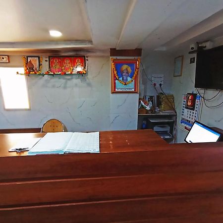 Staymaker Shri Shakti Residency هوبلي المظهر الخارجي الصورة