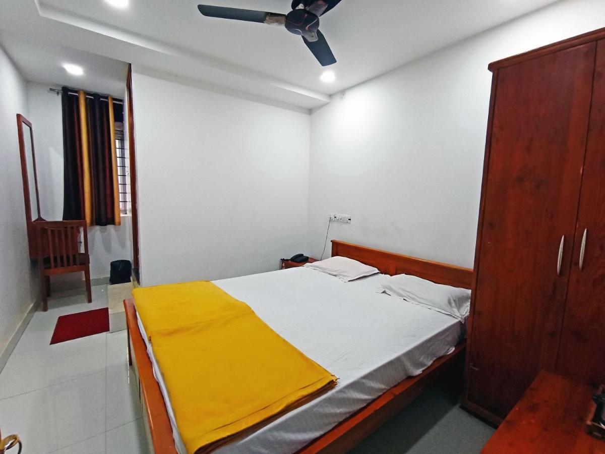 Staymaker Shri Shakti Residency هوبلي المظهر الخارجي الصورة