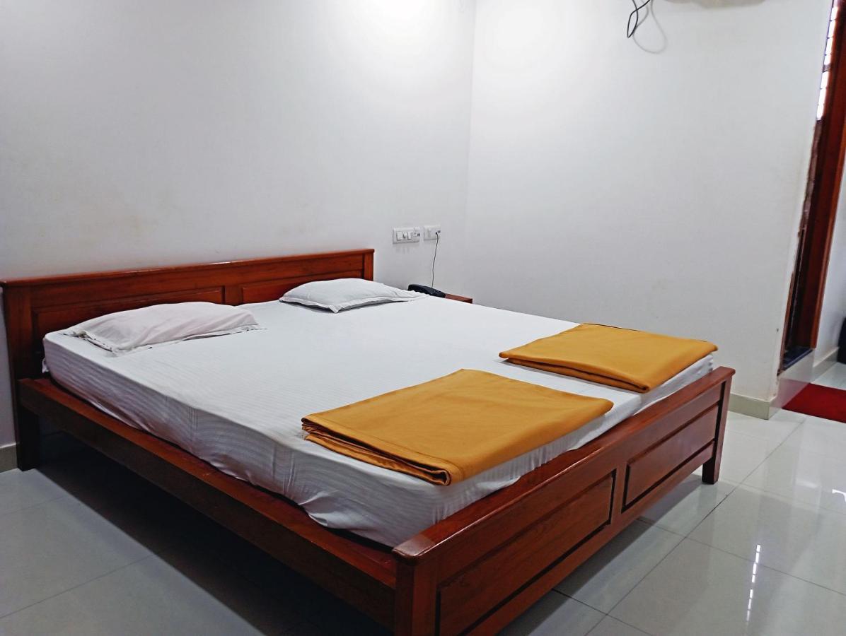 Staymaker Shri Shakti Residency هوبلي المظهر الخارجي الصورة