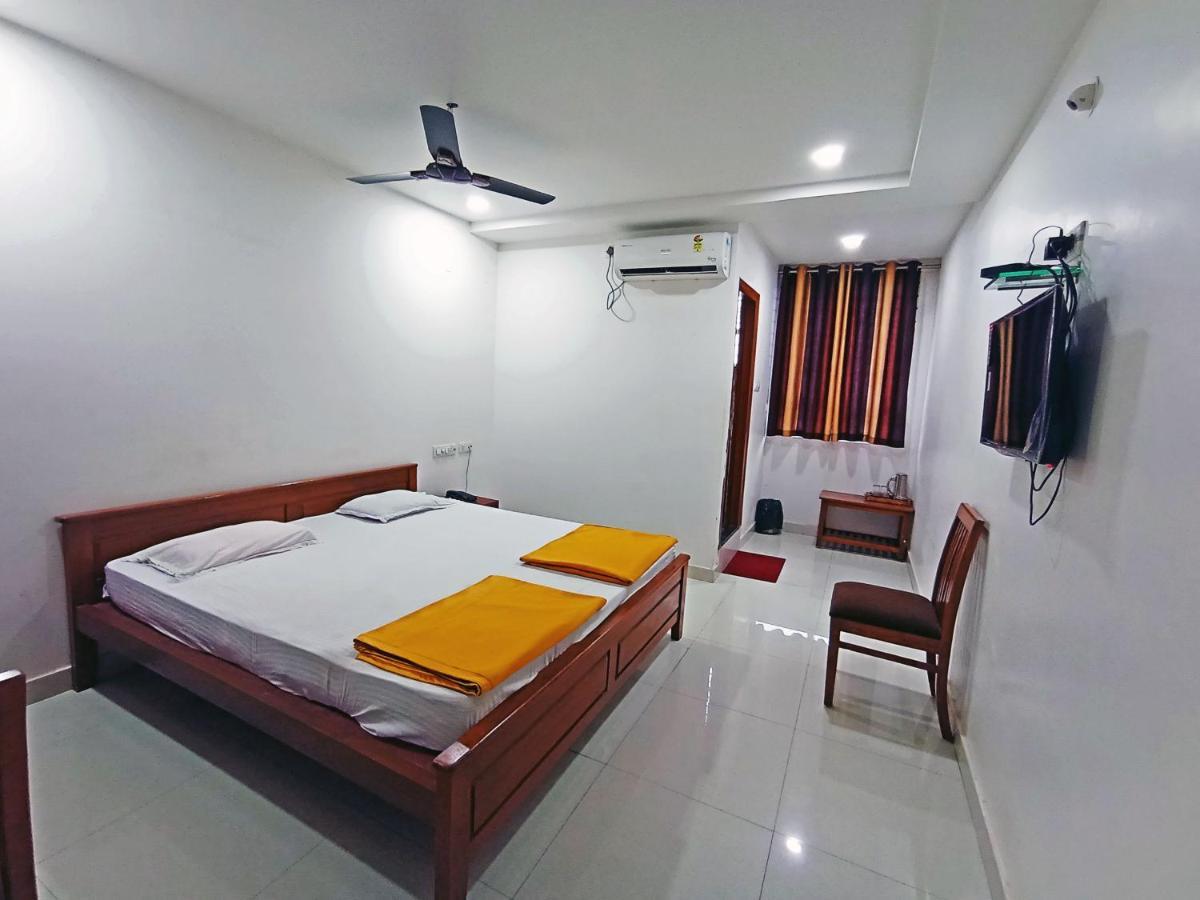 Staymaker Shri Shakti Residency هوبلي المظهر الخارجي الصورة