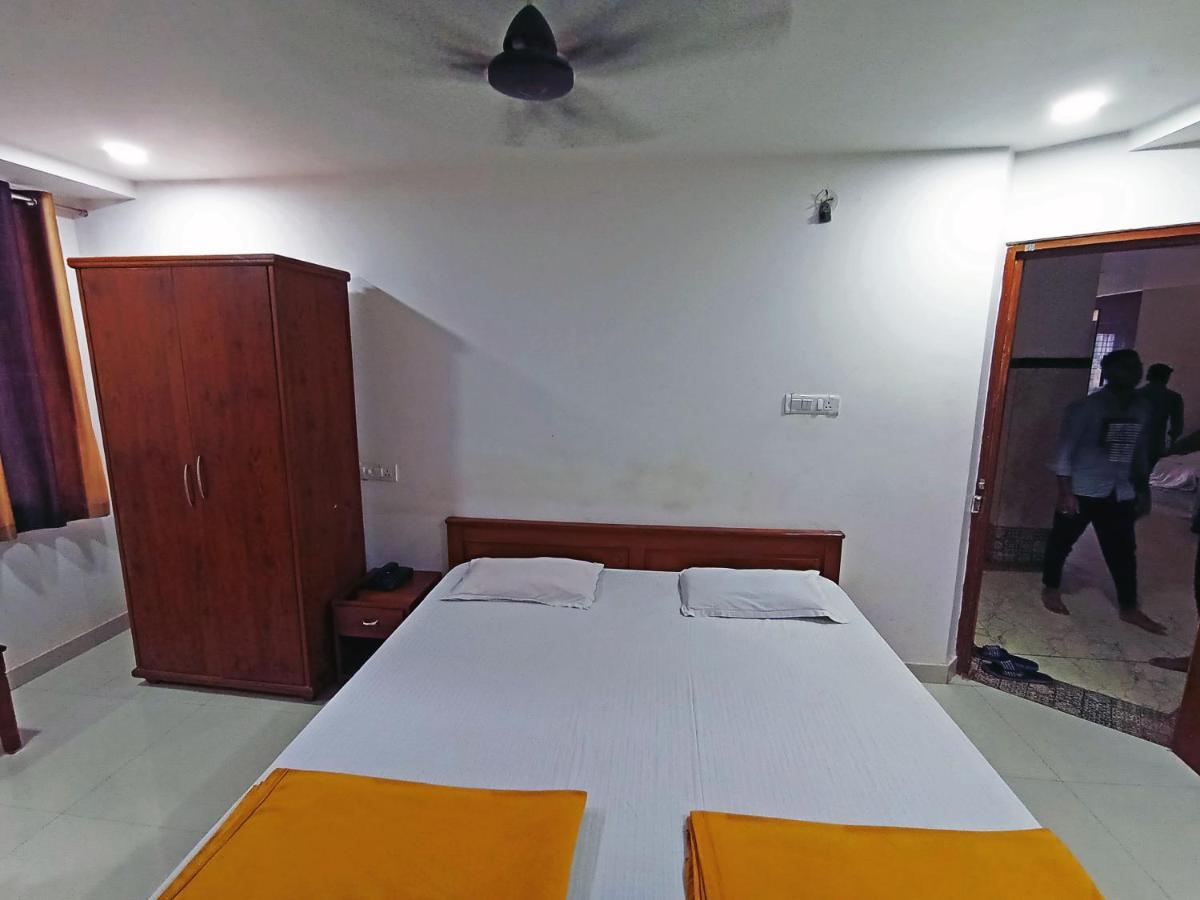 Staymaker Shri Shakti Residency هوبلي المظهر الخارجي الصورة
