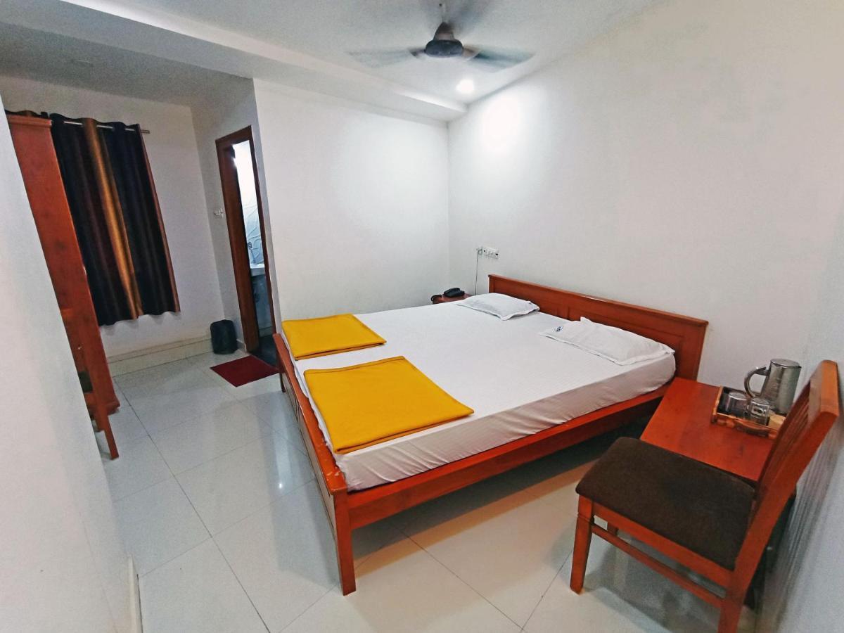 Staymaker Shri Shakti Residency هوبلي المظهر الخارجي الصورة