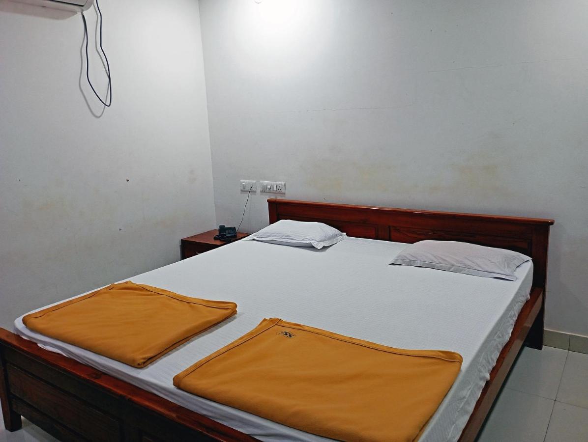 Staymaker Shri Shakti Residency هوبلي المظهر الخارجي الصورة