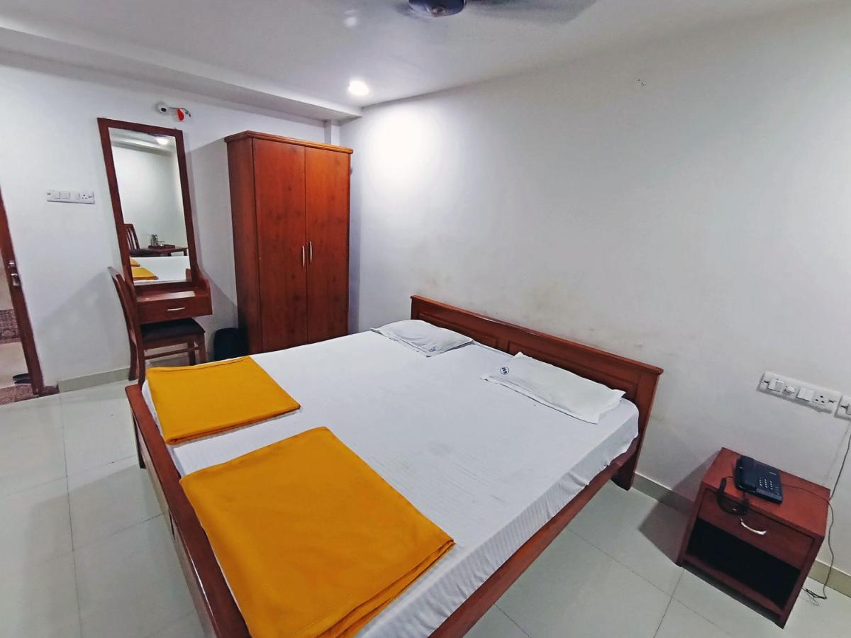 Staymaker Shri Shakti Residency هوبلي المظهر الخارجي الصورة