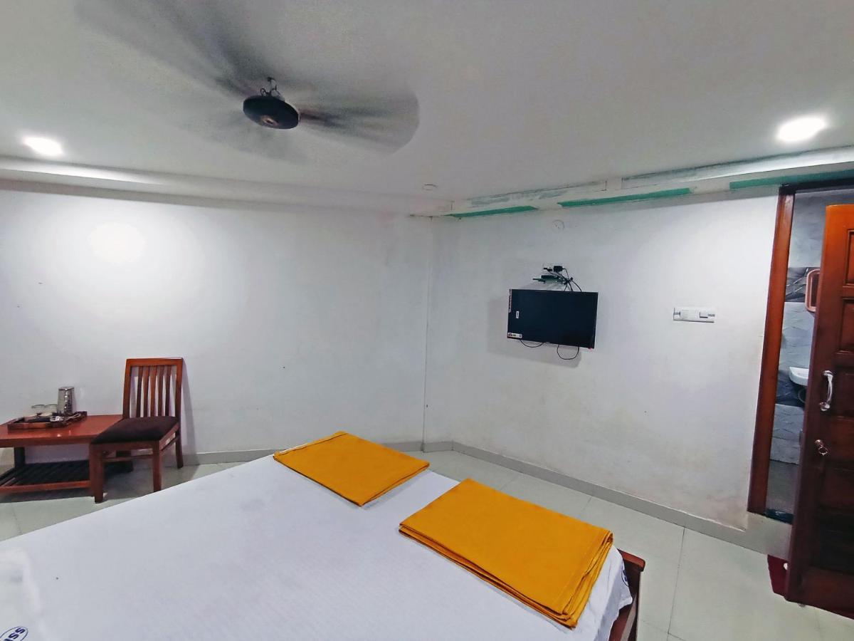Staymaker Shri Shakti Residency هوبلي المظهر الخارجي الصورة