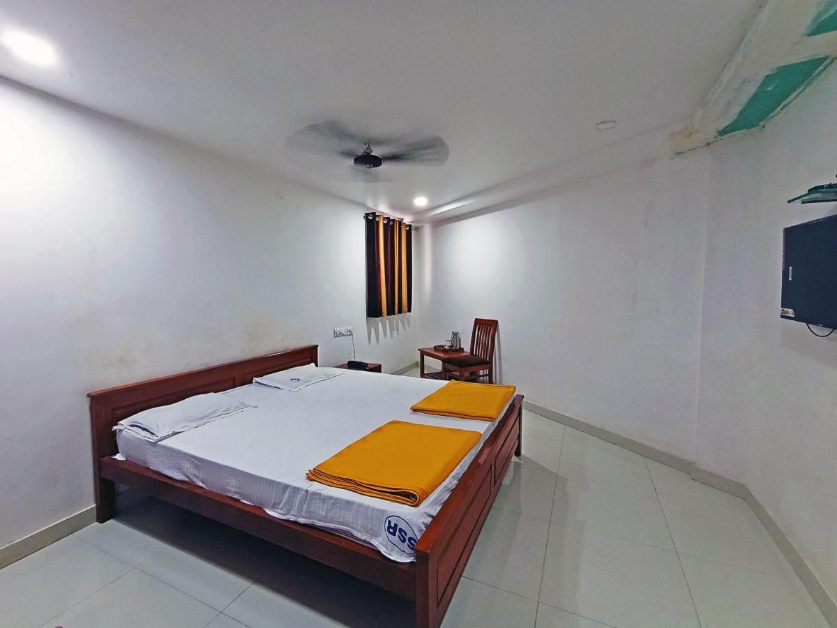Staymaker Shri Shakti Residency هوبلي المظهر الخارجي الصورة