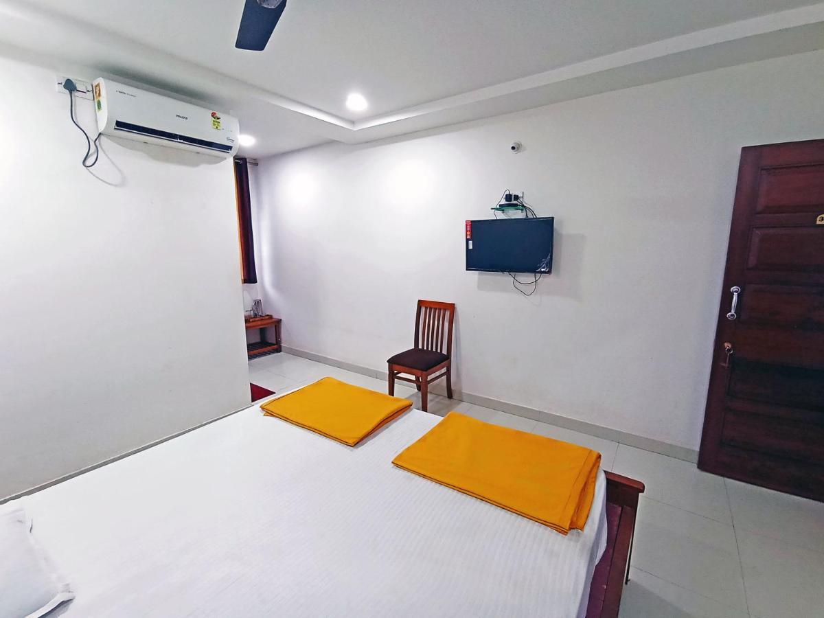 Staymaker Shri Shakti Residency هوبلي المظهر الخارجي الصورة