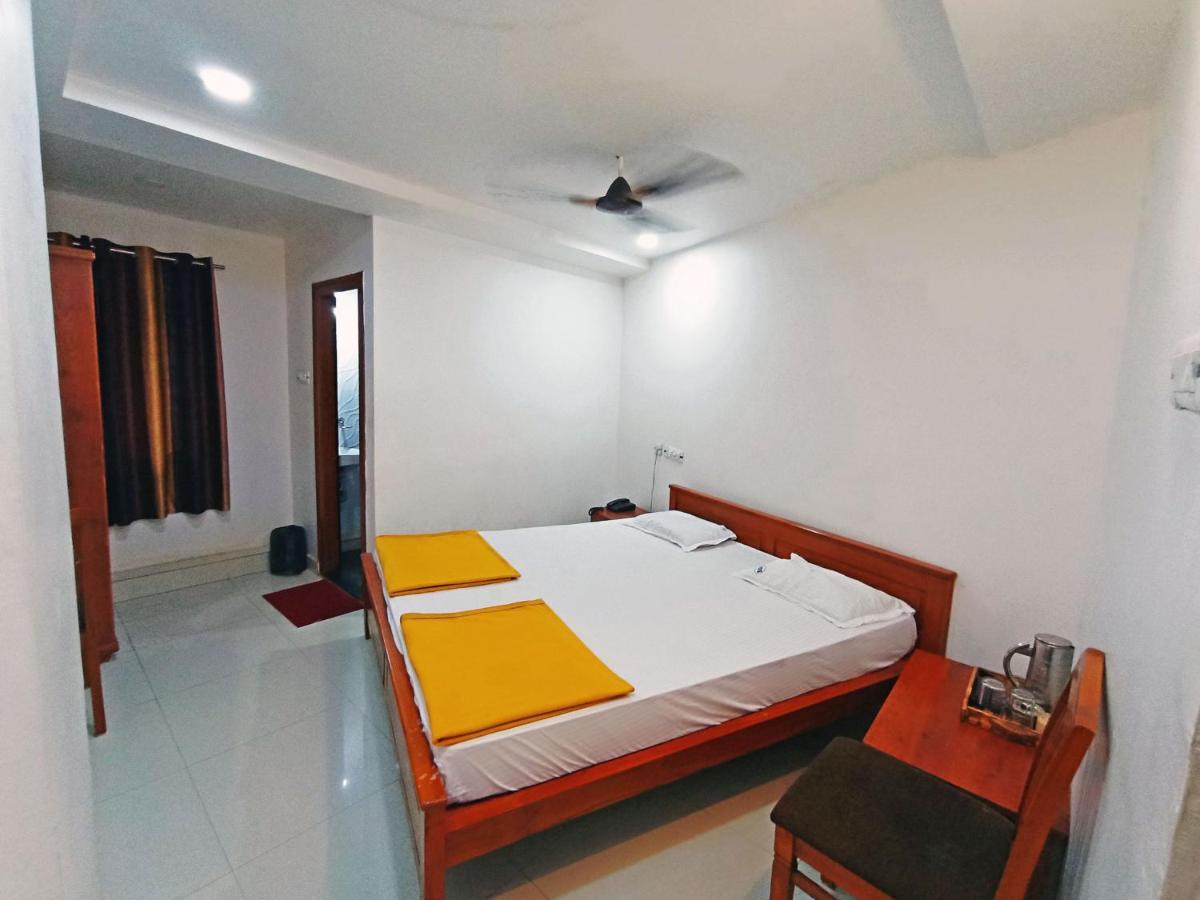 Staymaker Shri Shakti Residency هوبلي المظهر الخارجي الصورة