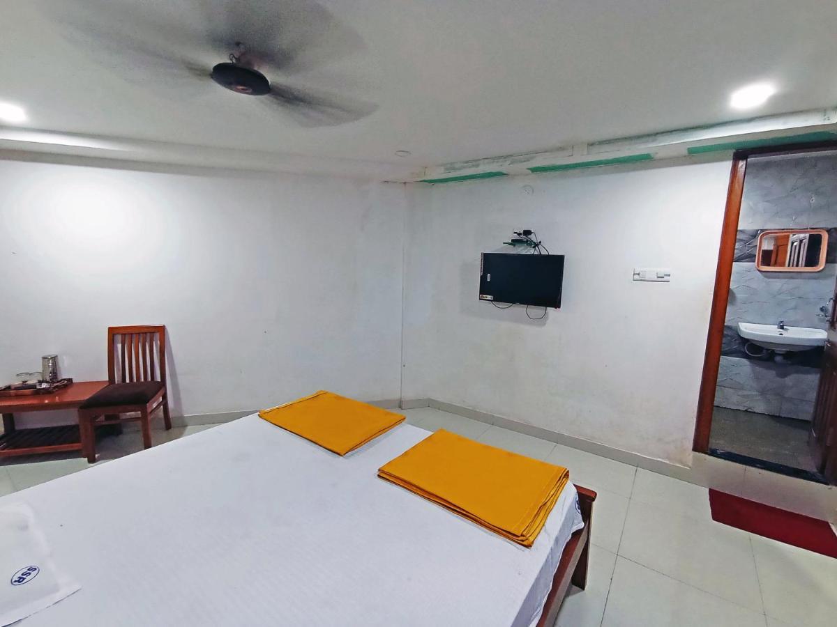 Staymaker Shri Shakti Residency هوبلي المظهر الخارجي الصورة