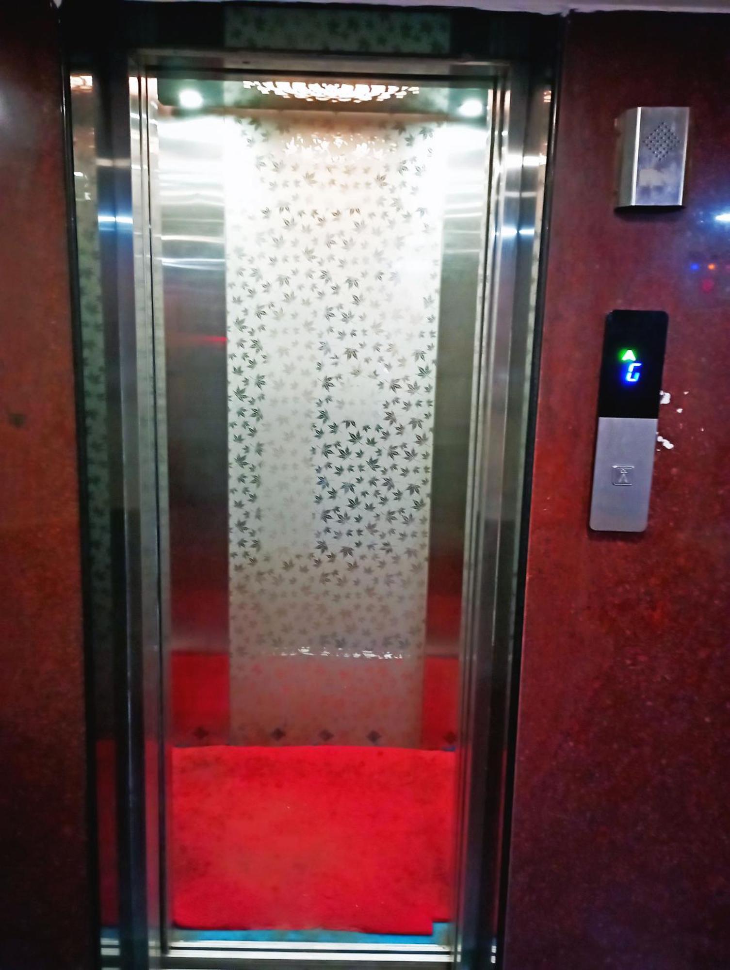 Staymaker Shri Shakti Residency هوبلي المظهر الخارجي الصورة